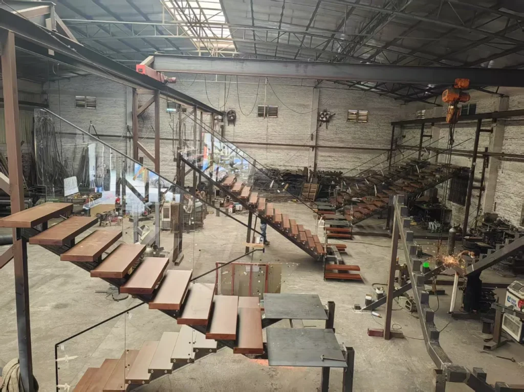 Steps to custom glass stairs (1)