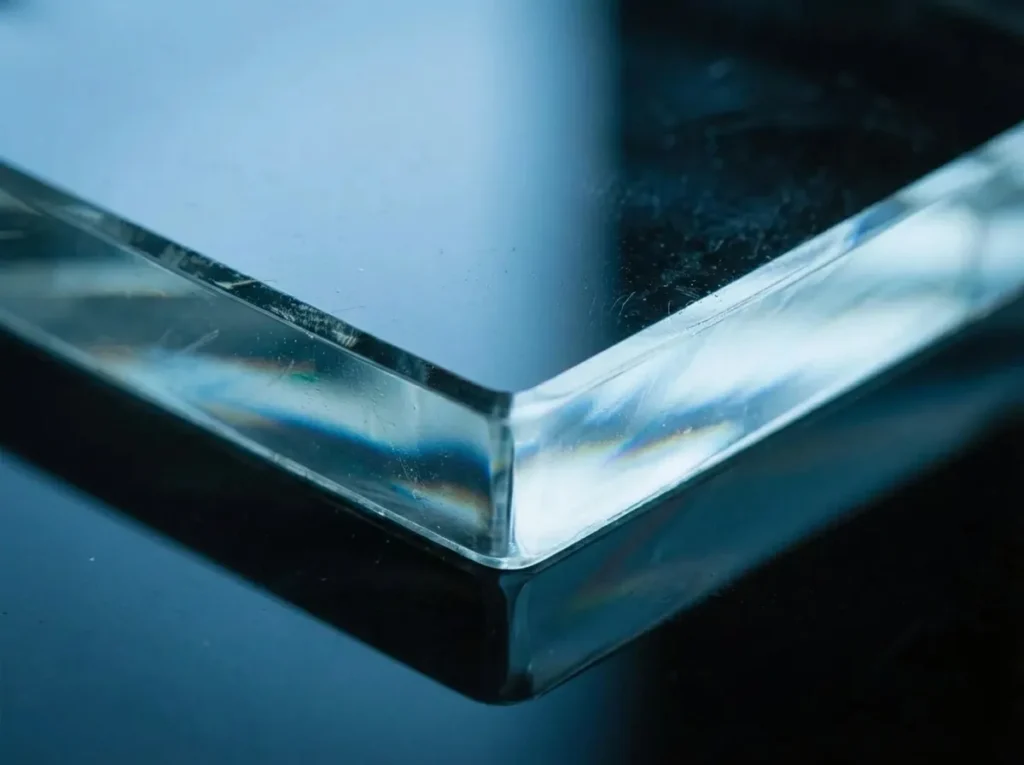 2.All Glass Staircase