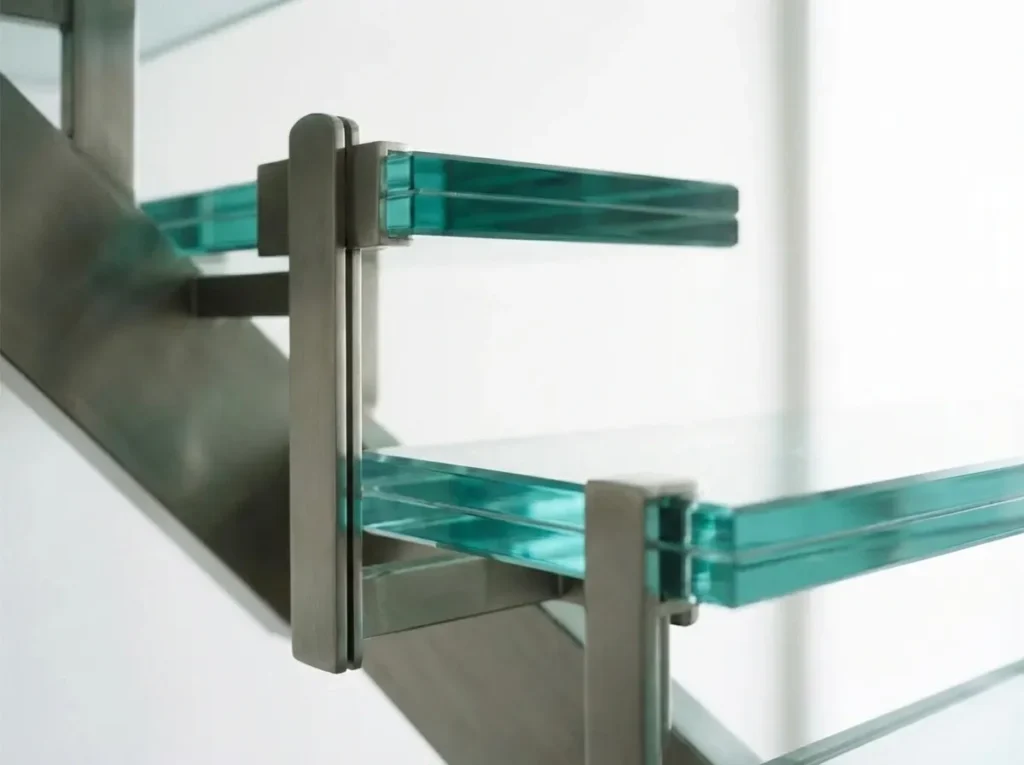 4.Preparation and Planning of Glass Staircases